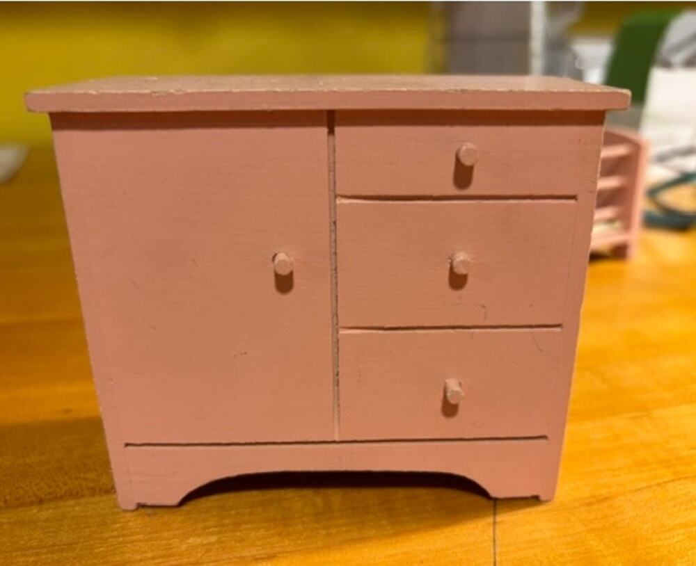 Vtg Halls Lifetime Toys Pink Wooden Dollhouse Nursery Furniture Crib Dresser Set